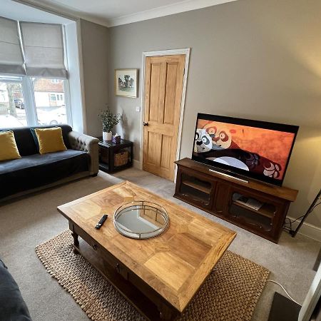 Luxurious Victorian Villa With Parking Sleeps Six Bury St. Edmunds Exterior photo